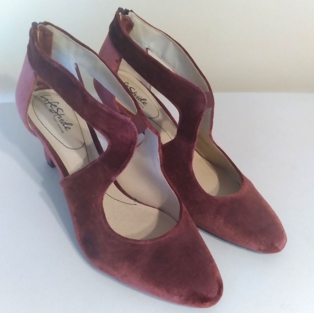 Life Stride Burgundy Fall Zip Up Formal Wedding Event‎ Cocktail Heels 10M